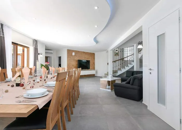 San Lorenzo By Interhome * 브르토니글라