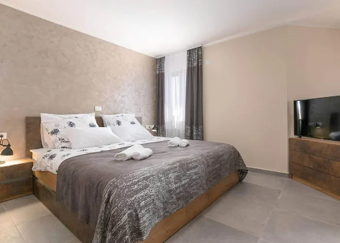 San Lorenzo By Interhome * 브르토니글라